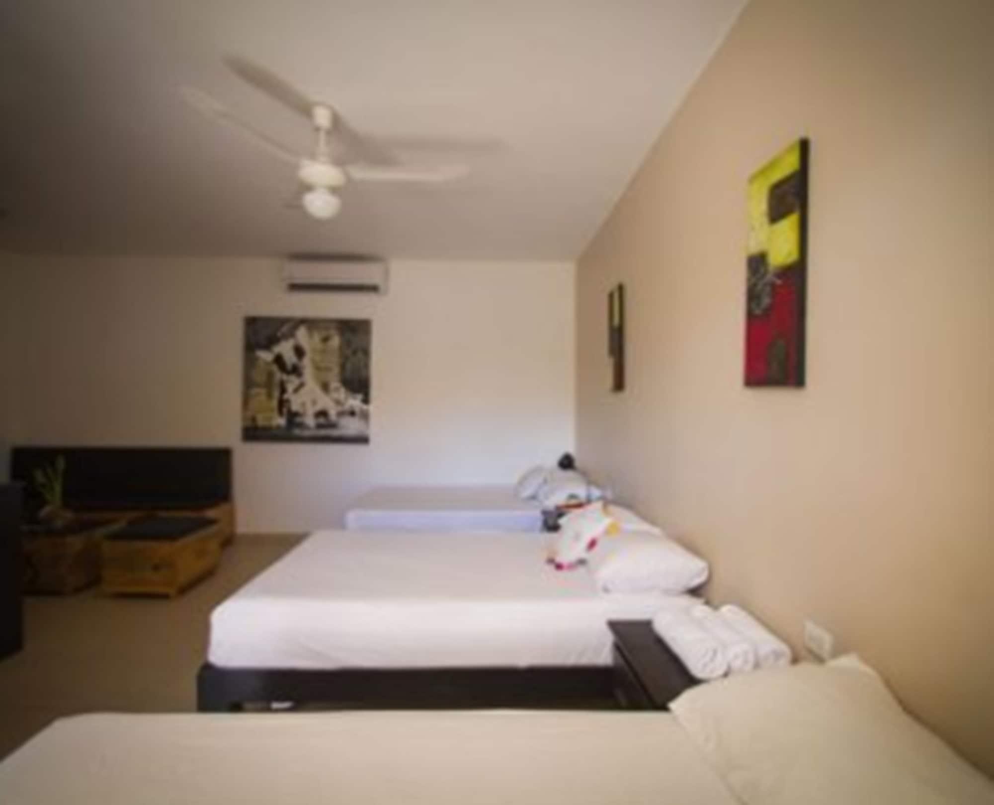 We Playa Hotel Playa del Carmen Exterior photo