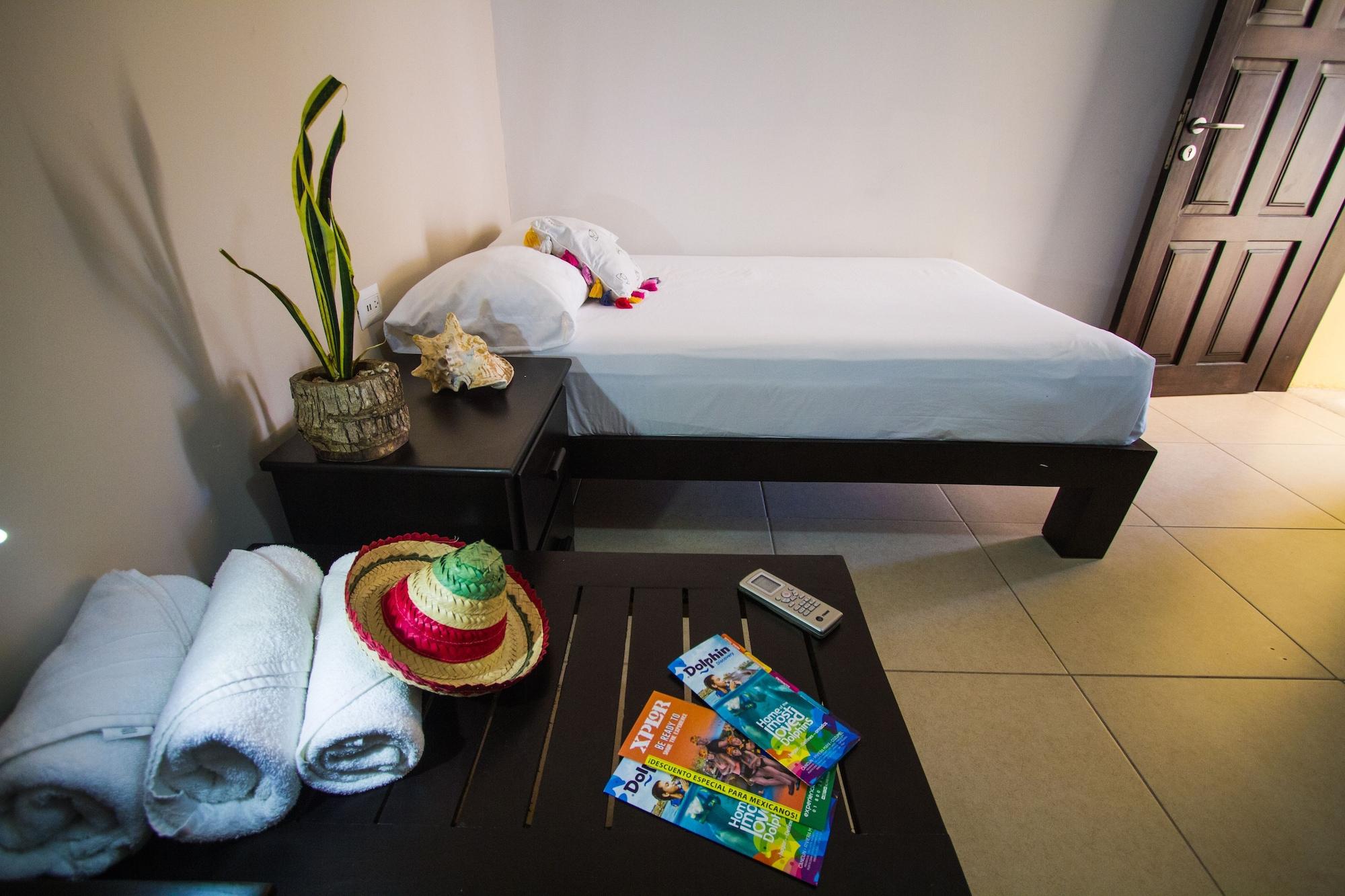 We Playa Hotel Playa del Carmen Exterior photo